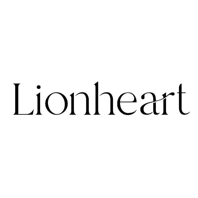 Lionheart - Cassandane - Small Diamond Sun Medallion, Yellow Gold