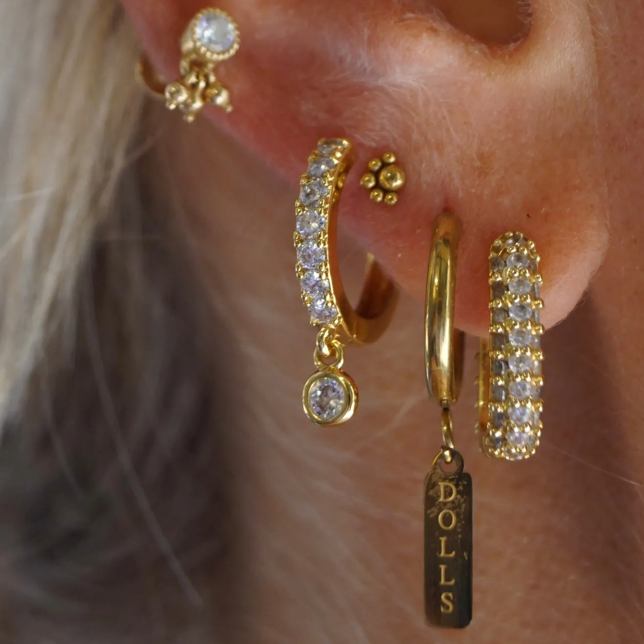 Zircon Tiny Hoops